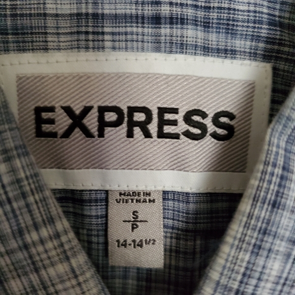 Express button up - Picture 3 of 3